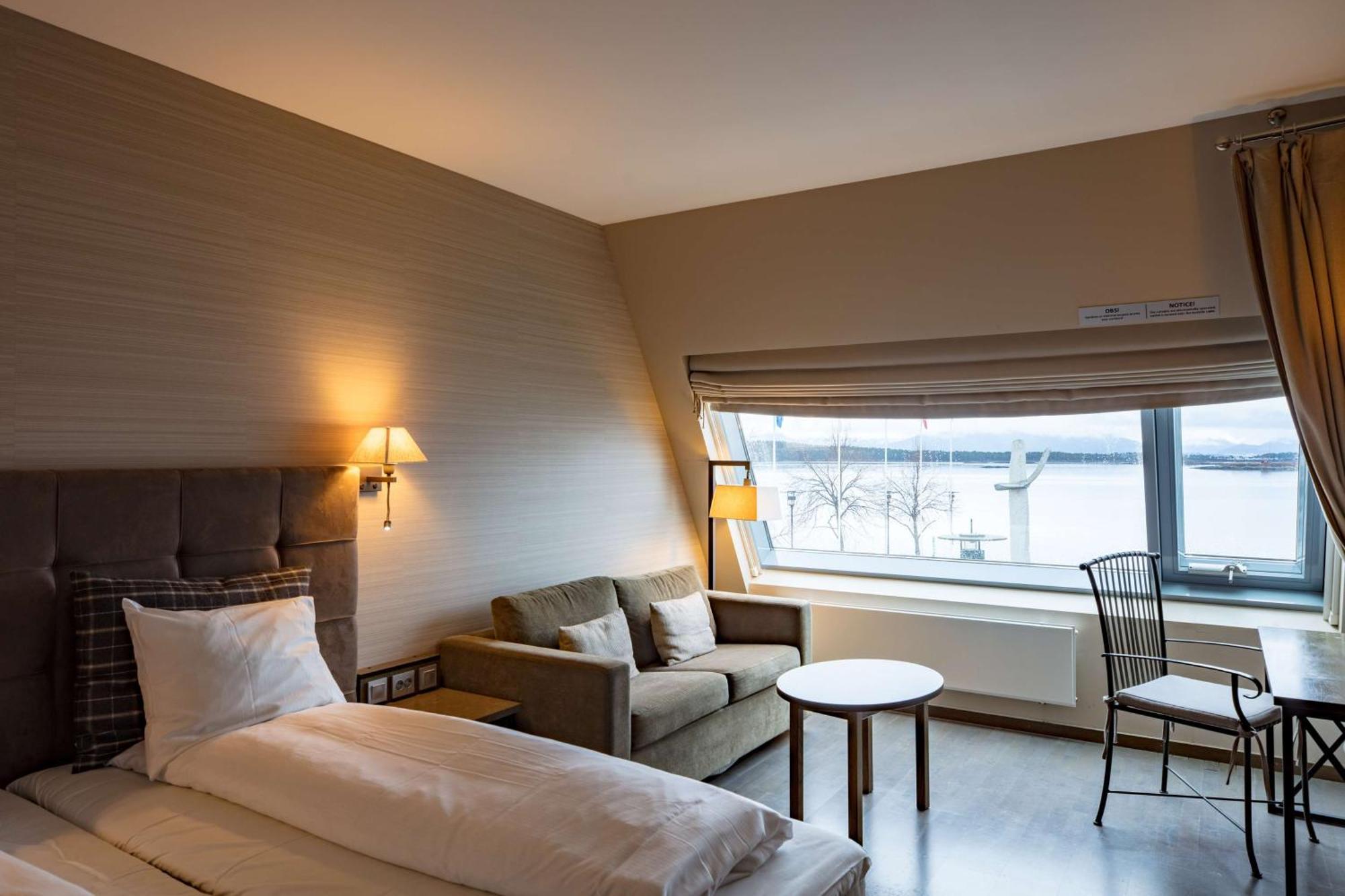 Scandic Seilet Hotel Молде Экстерьер фото
