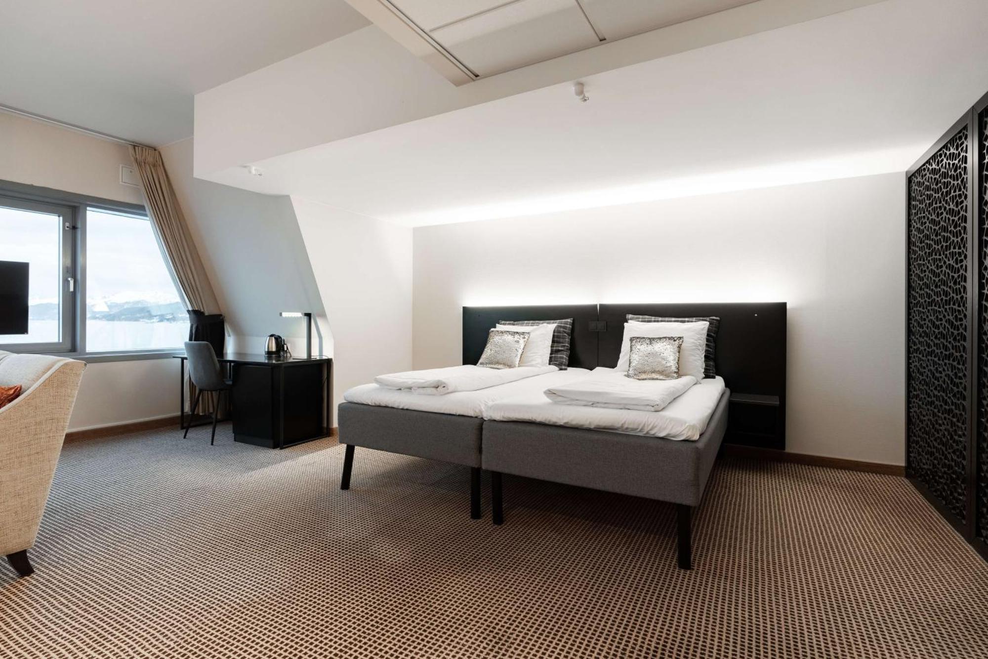 Scandic Seilet Hotel Молде Экстерьер фото