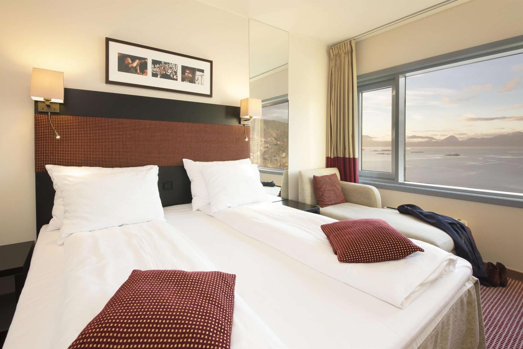 Scandic Seilet Hotel Молде Экстерьер фото