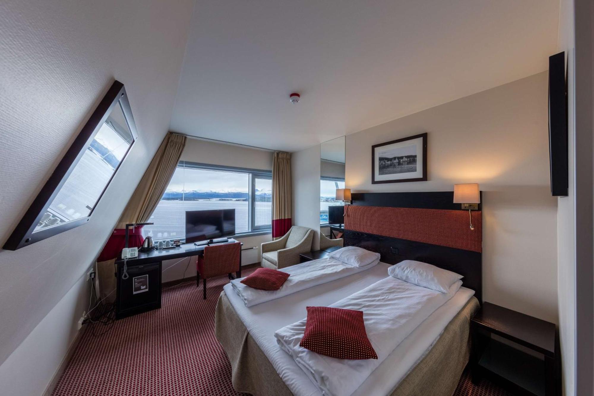 Scandic Seilet Hotel Молде Экстерьер фото