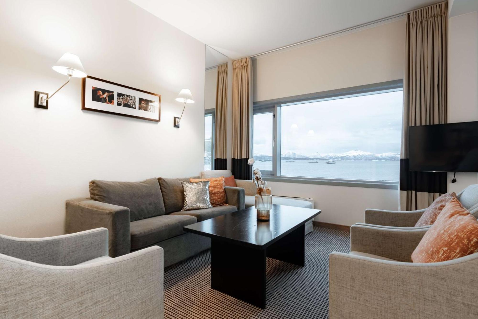 Scandic Seilet Hotel Молде Экстерьер фото